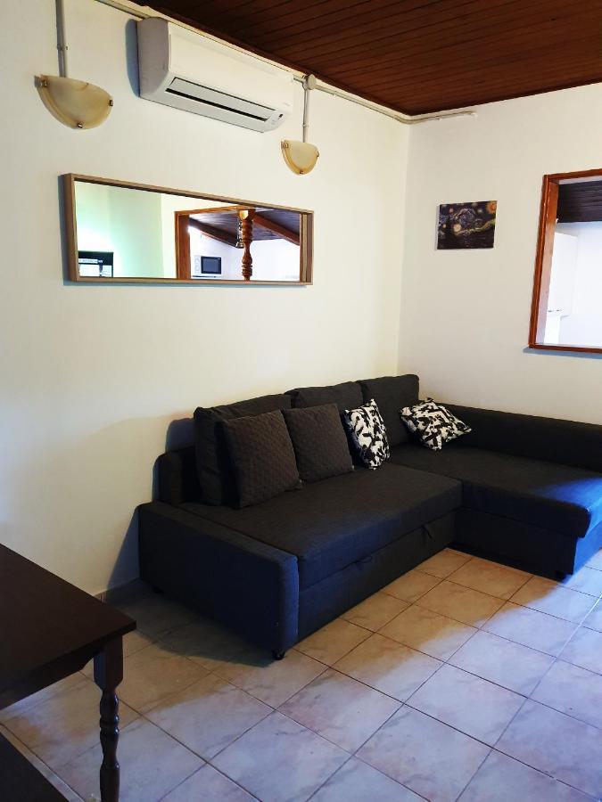 מדולין Una'S Cottage מראה חיצוני תמונה