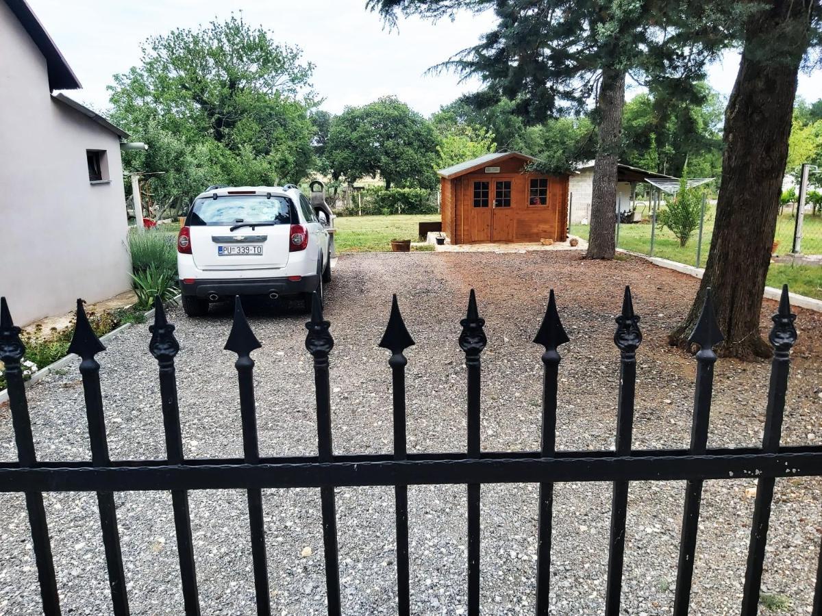 מדולין Una'S Cottage מראה חיצוני תמונה